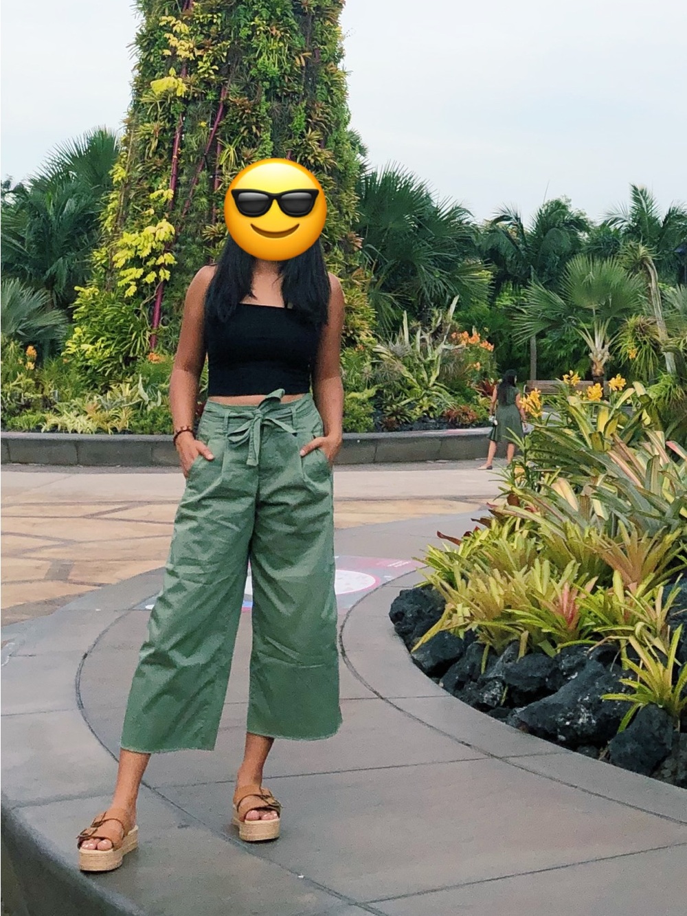 GAP Women’s Olive Green Wide-Leg Paperbag Waist Pants